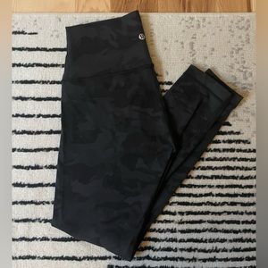 Lululemon Black Camo Print Work-out Leggings